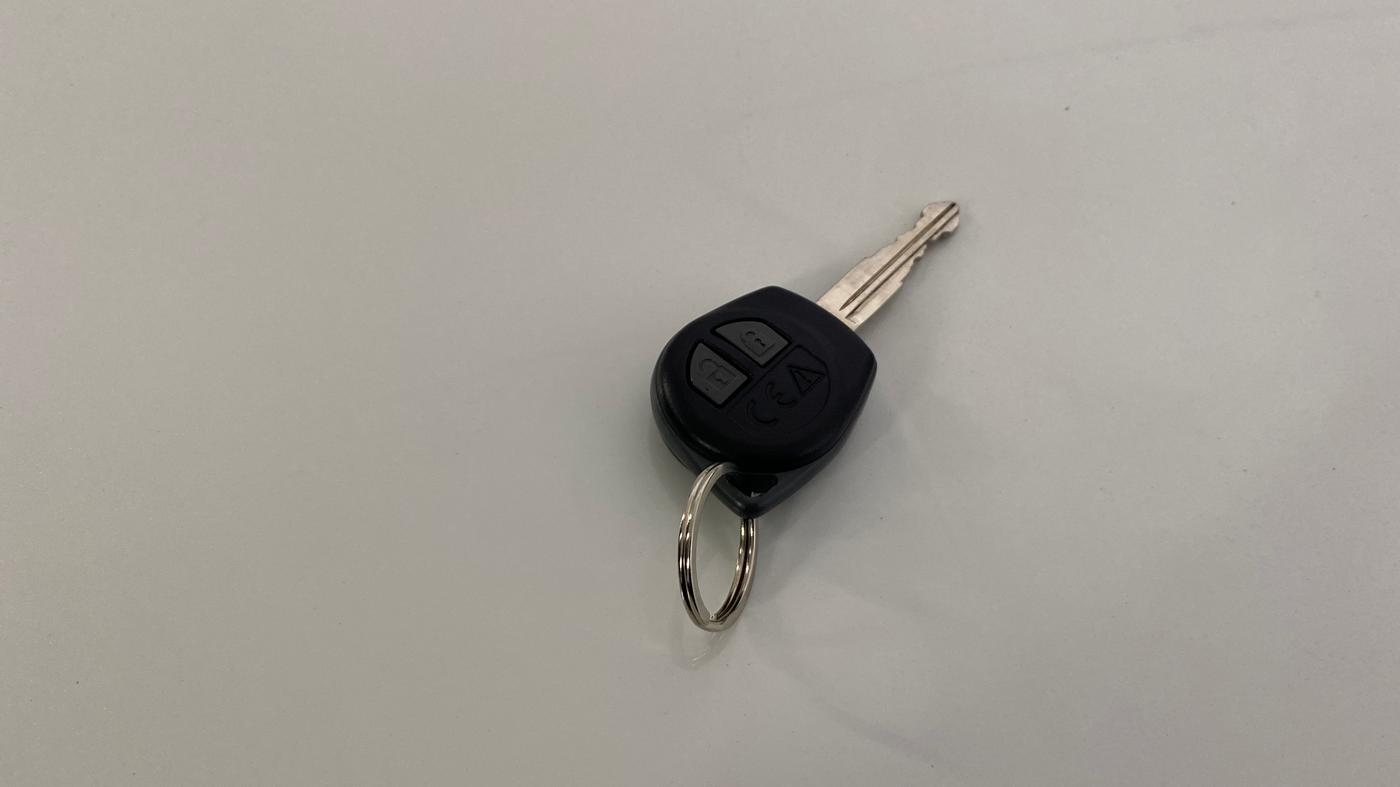 2025 Maruti FRONX DELTA CNG 1.2 MT, CNG, Manual, 5,506 km, Key Close Up