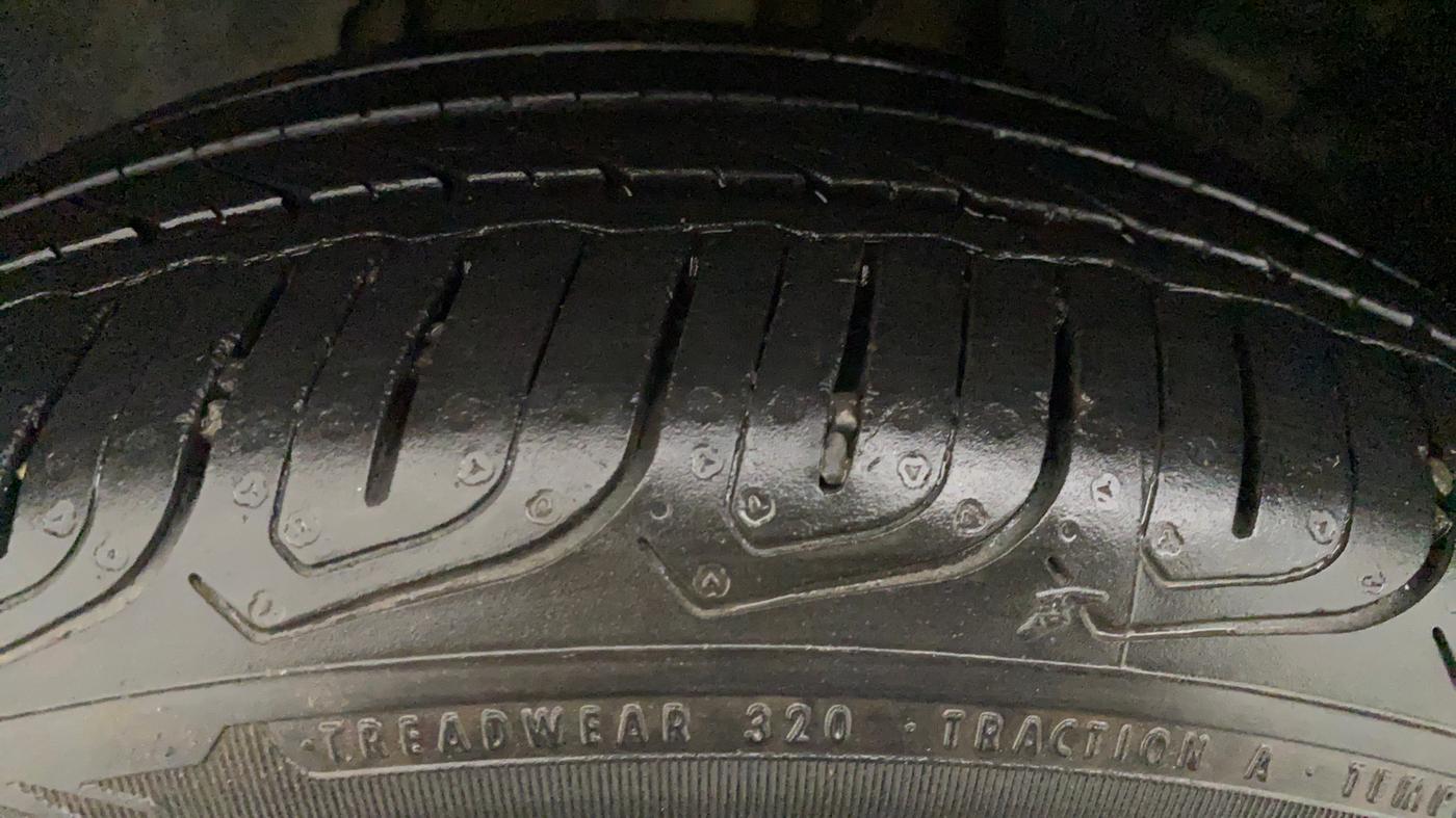 2022 Tata ALTROZ XZA PLUS, Petrol, Automatic, 7,222 km, Right Front Tyre Tread