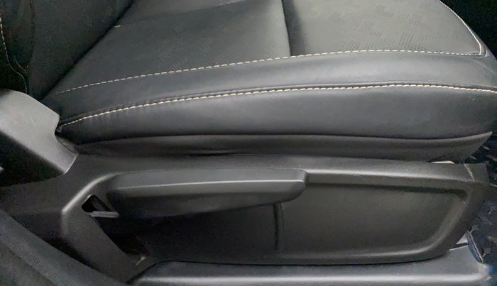 2022 Tata ALTROZ XZA PLUS, Petrol, Automatic, 7,222 km, Driver Side Adjustment Panel