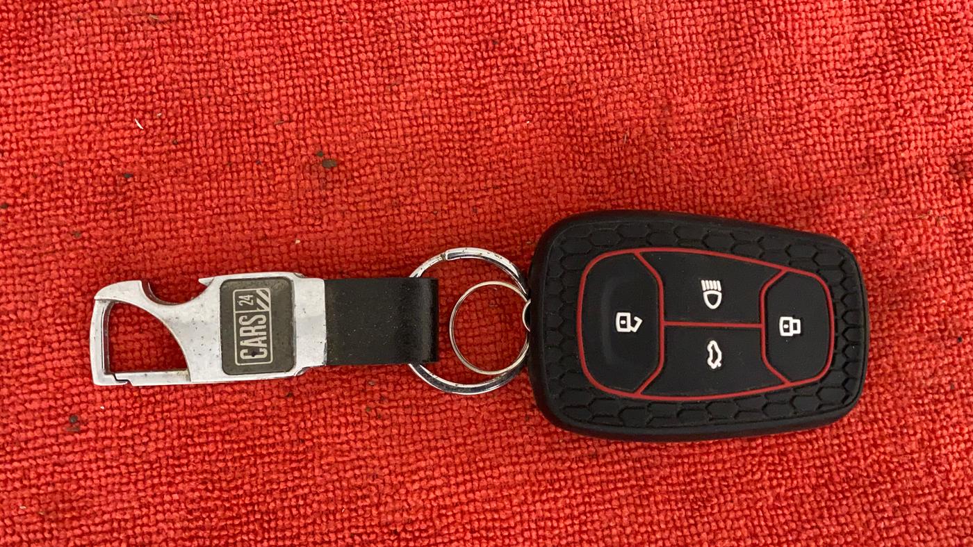 2022 Tata ALTROZ XZA PLUS, Petrol, Automatic, 7,222 km, Key Close Up