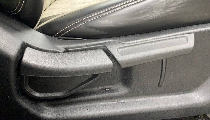 2022 Hyundai VENUE S (O) 1.0 TURBO IMT, Petrol, Manual, 25,474 km, Driver Side Adjustment Panel