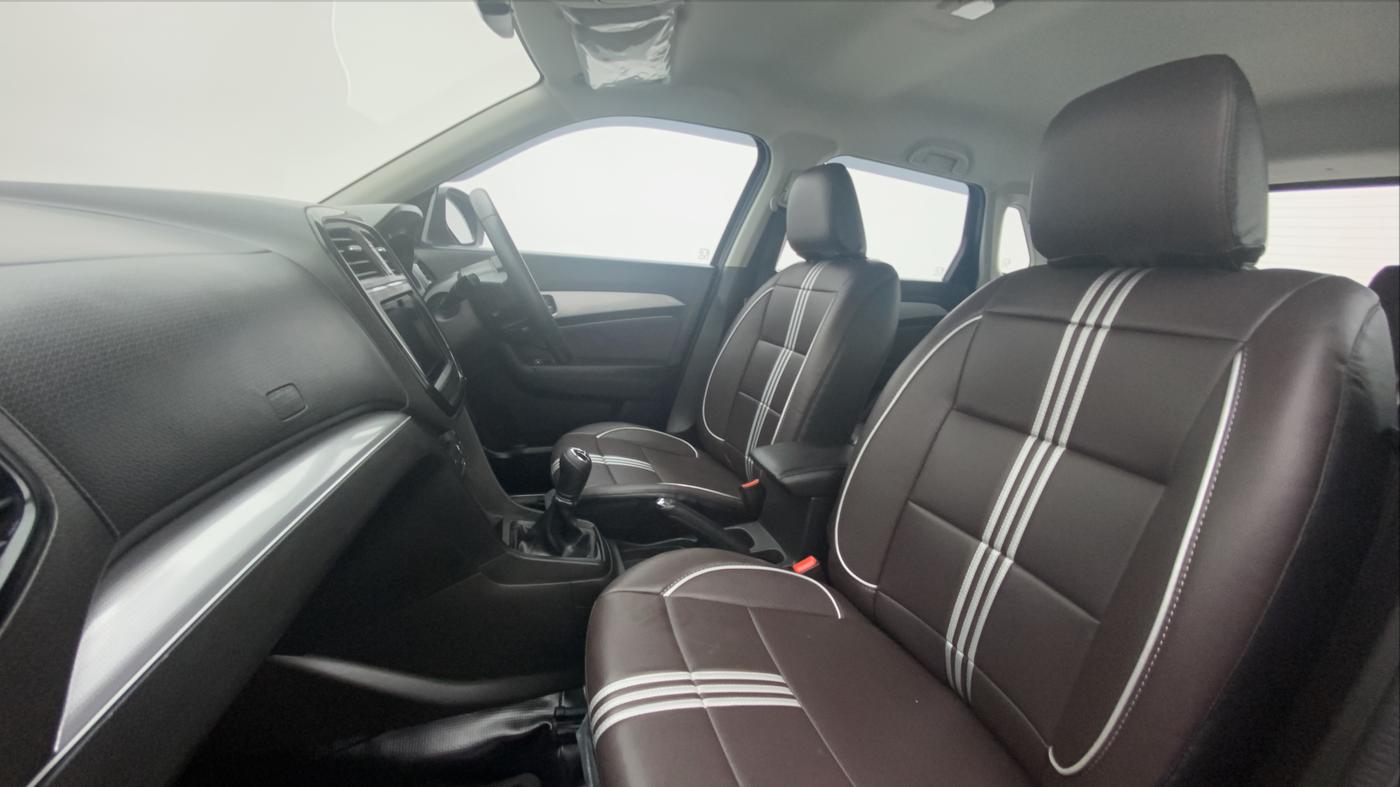 2022 Toyota URBAN CRUISER PREMIUM MT, Petrol, Manual, 5,967 km, Right Side Front Door Cabin