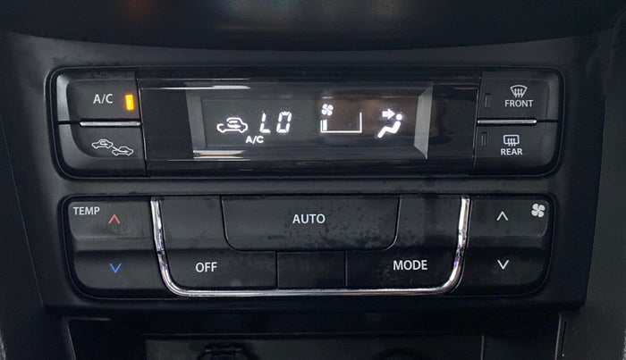 2022 Toyota URBAN CRUISER PREMIUM MT, Petrol, Manual, 5,967 km, Automatic Climate Control