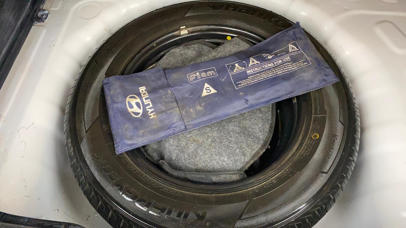 2019 Hyundai VENUE SX 1.0 TURBO, Petrol, Manual, 71,707 km, Spare Tyre