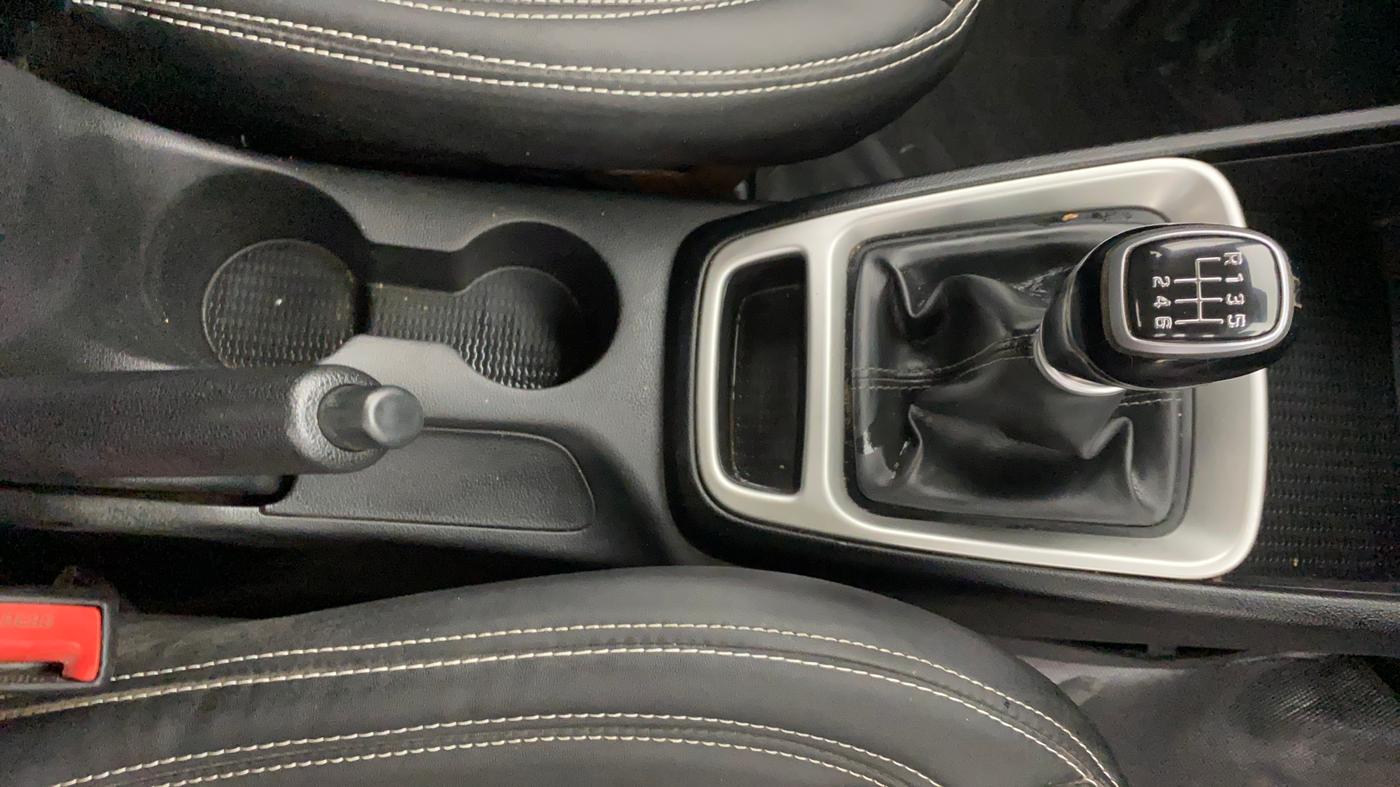 2019 Hyundai VENUE SX 1.0 TURBO, Petrol, Manual, 71,707 km, Gear Lever
