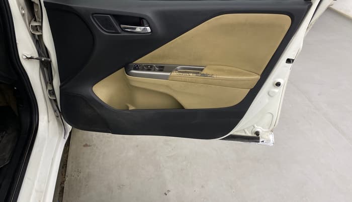 2016 Honda City 1.5L I-VTEC VX CVT, Petrol, Automatic, 99,554 km, Driver Side Door Panels Control