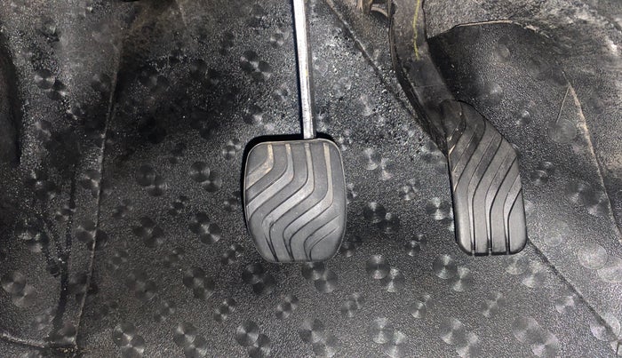 2020 Renault Kwid RXT 1.0 AMT (O), Petrol, Automatic, 31,576 km, Pedals