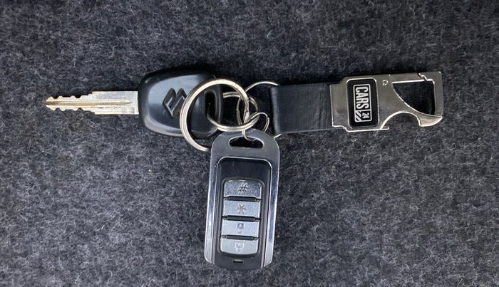 2016 Maruti Alto 800 LXI, Petrol, Manual, 26,710 km, Key Close Up