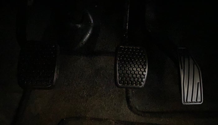 2016 Maruti Alto K10 LXI, Petrol, Manual, 30,151 km, Pedals