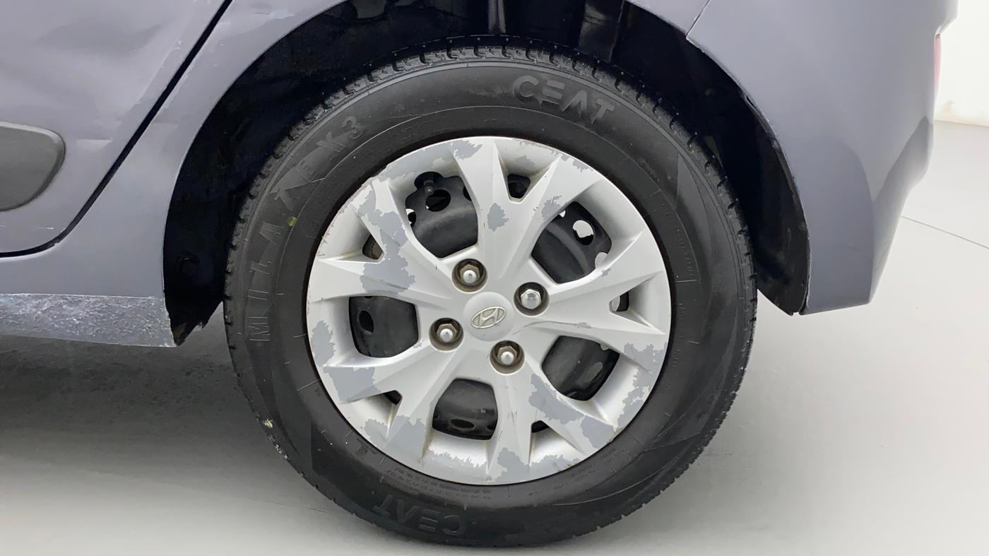 2015 Hyundai Grand i10 SPORTZ 1.2 KAPPA VTVT, CNG, Manual, 86,785 km, Left Rear Wheel