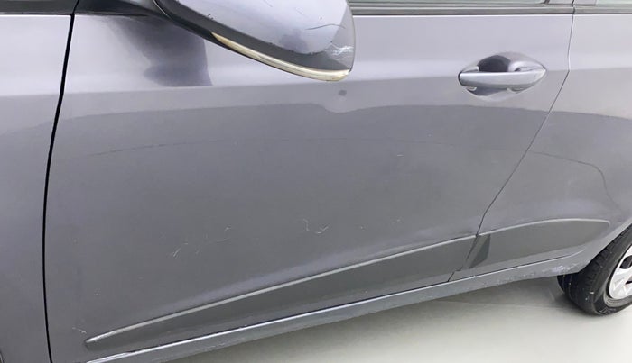 2015 Hyundai Grand i10 SPORTZ 1.2 KAPPA VTVT, CNG, Manual, 86,785 km, Front passenger door - Slightly dented