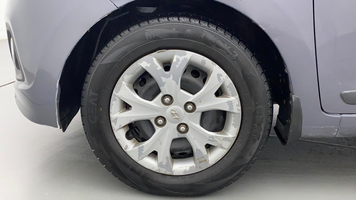 2015 Hyundai Grand i10 SPORTZ 1.2 KAPPA VTVT, CNG, Manual, 86,785 km, Left Front Wheel