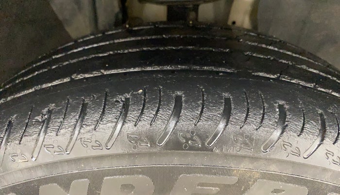 2022 Nissan MAGNITE XE, Petrol, Manual, 36,721 km, Right Front Tyre Tread