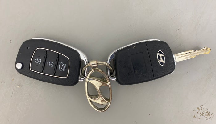 2021 Hyundai Creta EX 1.5 PETROL, Petrol, Manual, 42,587 km, Key Close Up