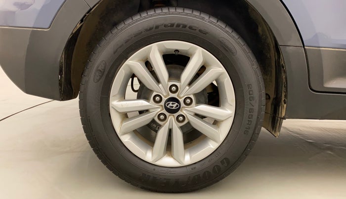 2017 Hyundai Creta SX PLUS 1.6 PETROL, Petrol, Manual, 45,215 km, Right Rear Wheel
