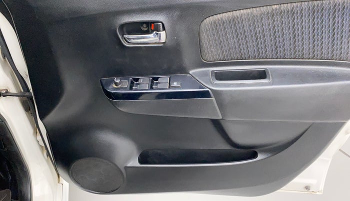 2014 Maruti Wagon R Stingray VXI, Petrol, Manual, 96,993 km, Driver Side Door Panels Control