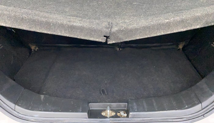 2014 Maruti Wagon R Stingray VXI, Petrol, Manual, 96,993 km, Boot Inside