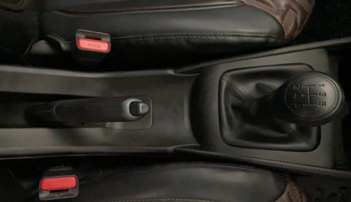 2024 Maruti FRONX SIGMA CNG 1.2 MT, CNG, Manual, 30,102 km, Gear Lever