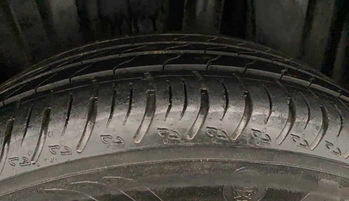 2024 Maruti FRONX SIGMA CNG 1.2 MT, CNG, Manual, 30,102 km, Left Rear Tyre Tread