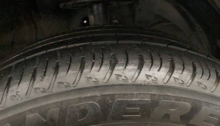 2024 Maruti FRONX SIGMA CNG 1.2 MT, CNG, Manual, 30,102 km, Right Front Tyre Tread