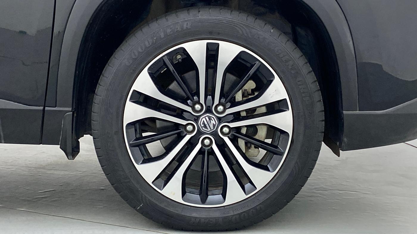 2021 MG HECTOR SHARP CVT, Petrol, Automatic, 18,998 km, Right Front Wheel