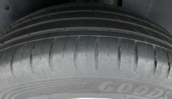 2021 MG HECTOR SHARP CVT, Petrol, Automatic, 18,998 km, Left Rear Tyre Tread
