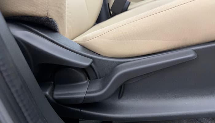2023 Honda Amaze 1.2L I-VTEC S CVT, Petrol, Automatic, 30,413 km, Driver Side Adjustment Panel
