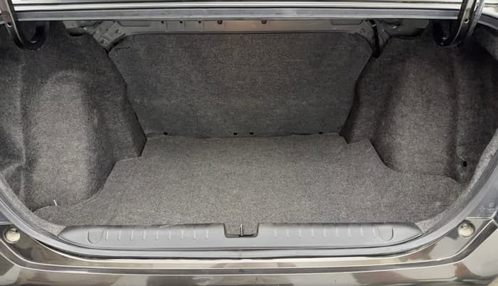 2023 Honda Amaze 1.2L I-VTEC S CVT, Petrol, Automatic, 30,413 km, Boot Inside