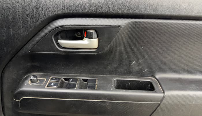 2019 Maruti New Wagon-R VXI 1.0 AMT, Petrol, Automatic, 90,848 km, Driver Side Door Panels Control