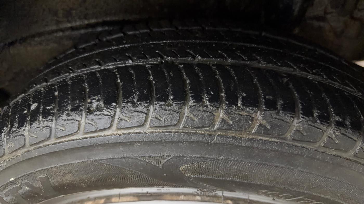 2019 Maruti New Wagon-R VXI 1.0 AMT, Petrol, Automatic, 90,848 km, Left Rear Tyre Tread