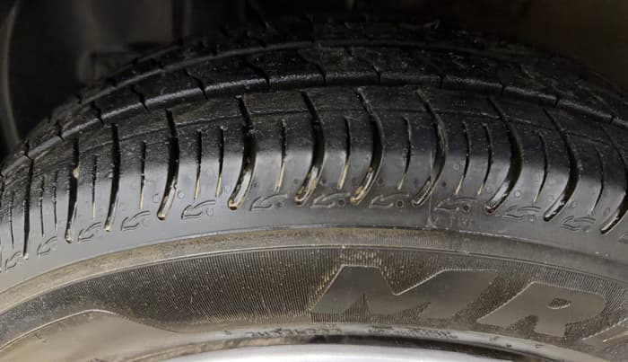 2019 Maruti New Wagon-R VXI 1.0 AMT, Petrol, Automatic, 90,848 km, Left Front Tyre Tread