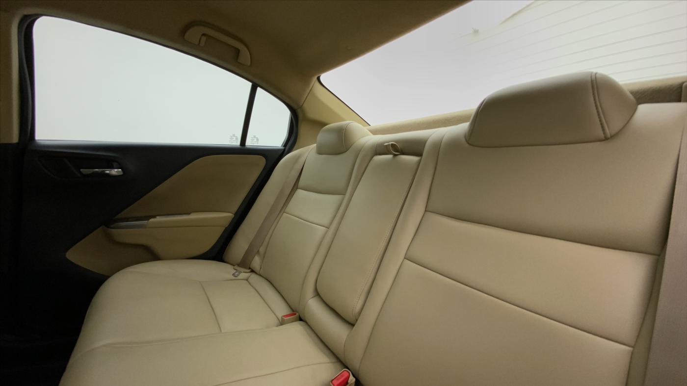 2017 Honda City V MT PETROL, Petrol, Manual, 58,880 km, Right Side Rear Door Cabin