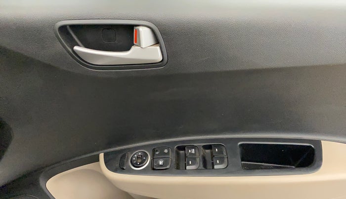 2016 Hyundai Grand i10 SPORTZ 1.2 KAPPA VTVT, Petrol, Manual, 68,138 km, Driver Side Door Panels Control