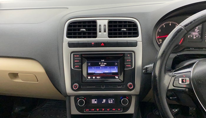2016 Volkswagen Polo HIGHLINE1.2L, Petrol, Manual, 1,15,699 km, Air Conditioner