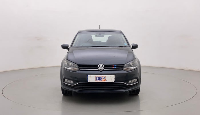2016 Volkswagen Polo HIGHLINE1.2L, Petrol, Manual, 1,15,699 km, Front