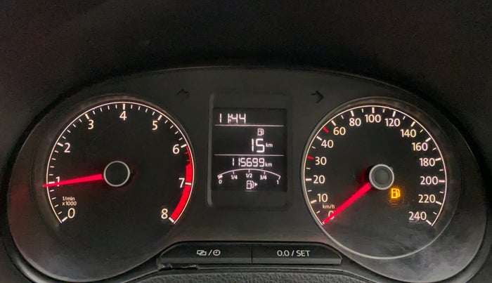 2016 Volkswagen Polo HIGHLINE1.2L, Petrol, Manual, 1,15,699 km, Odometer Image