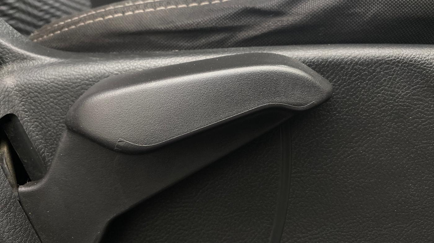 2021 Ford New Figo TITANIUM PLUS 1.2 PETROL AT, Petrol, Automatic, 47,783 km, Driver Side Adjustment Panel