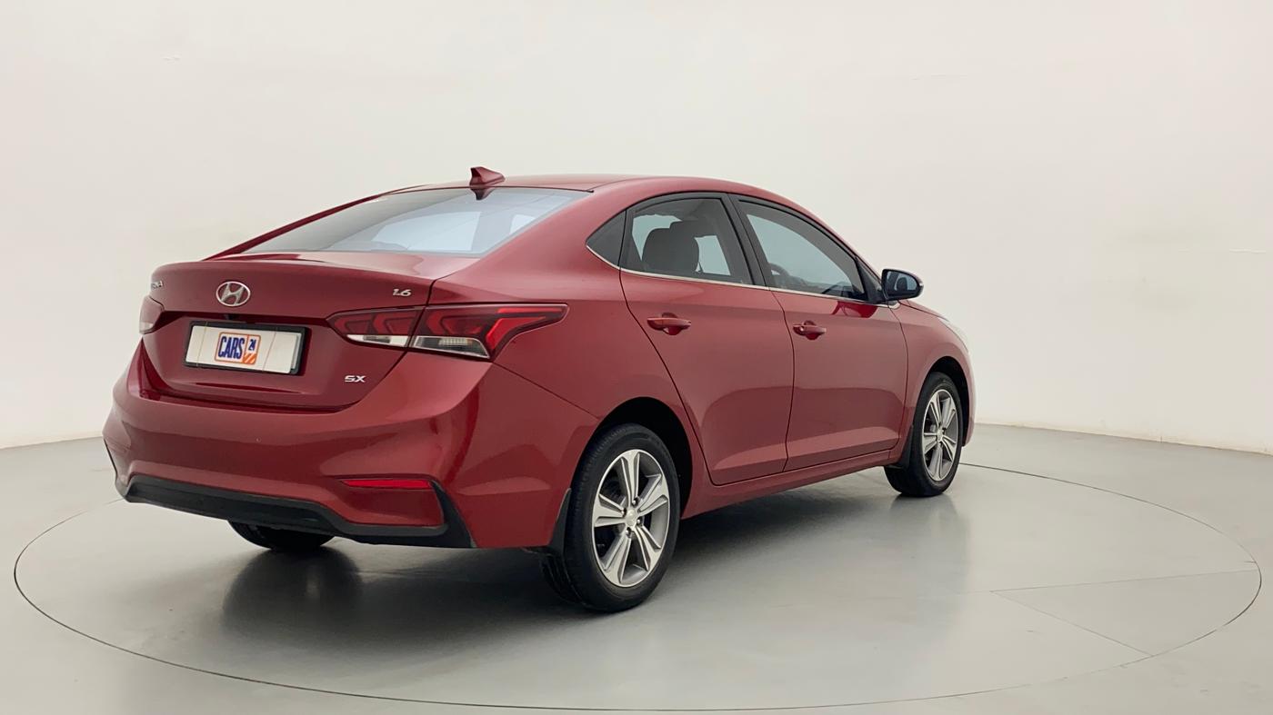2018 Hyundai Verna 1.6 VTVT SX, Petrol, Manual, 44,659 km, Right Back Diagonal