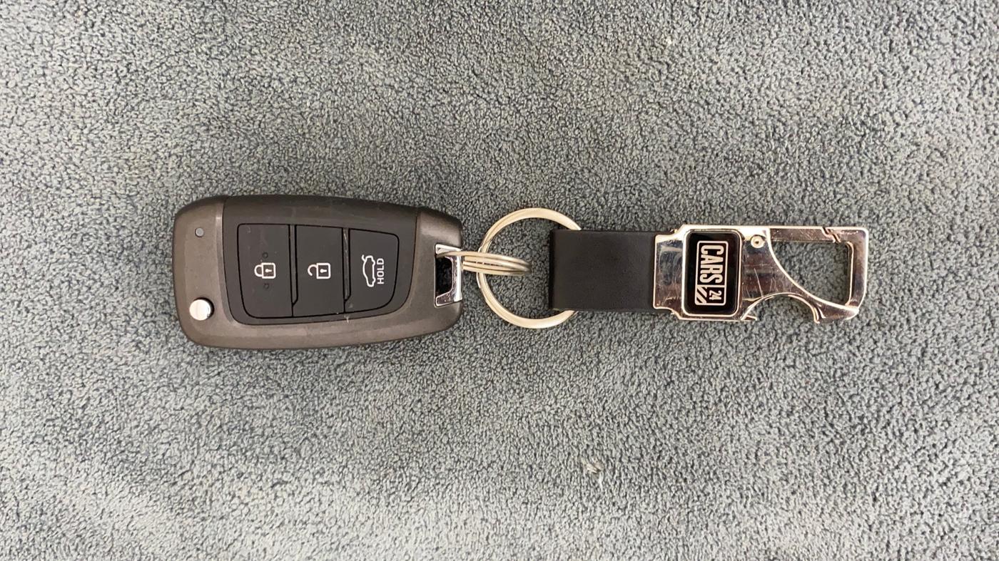2018 Hyundai Verna 1.6 VTVT SX, Petrol, Manual, 44,659 km, Key Close Up