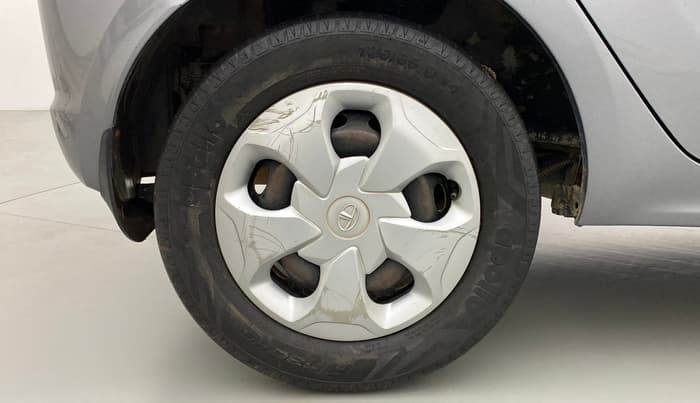 2018 Tata Tiago XT DIESEL, Diesel, Manual, 56,314 km, Right Rear Wheel