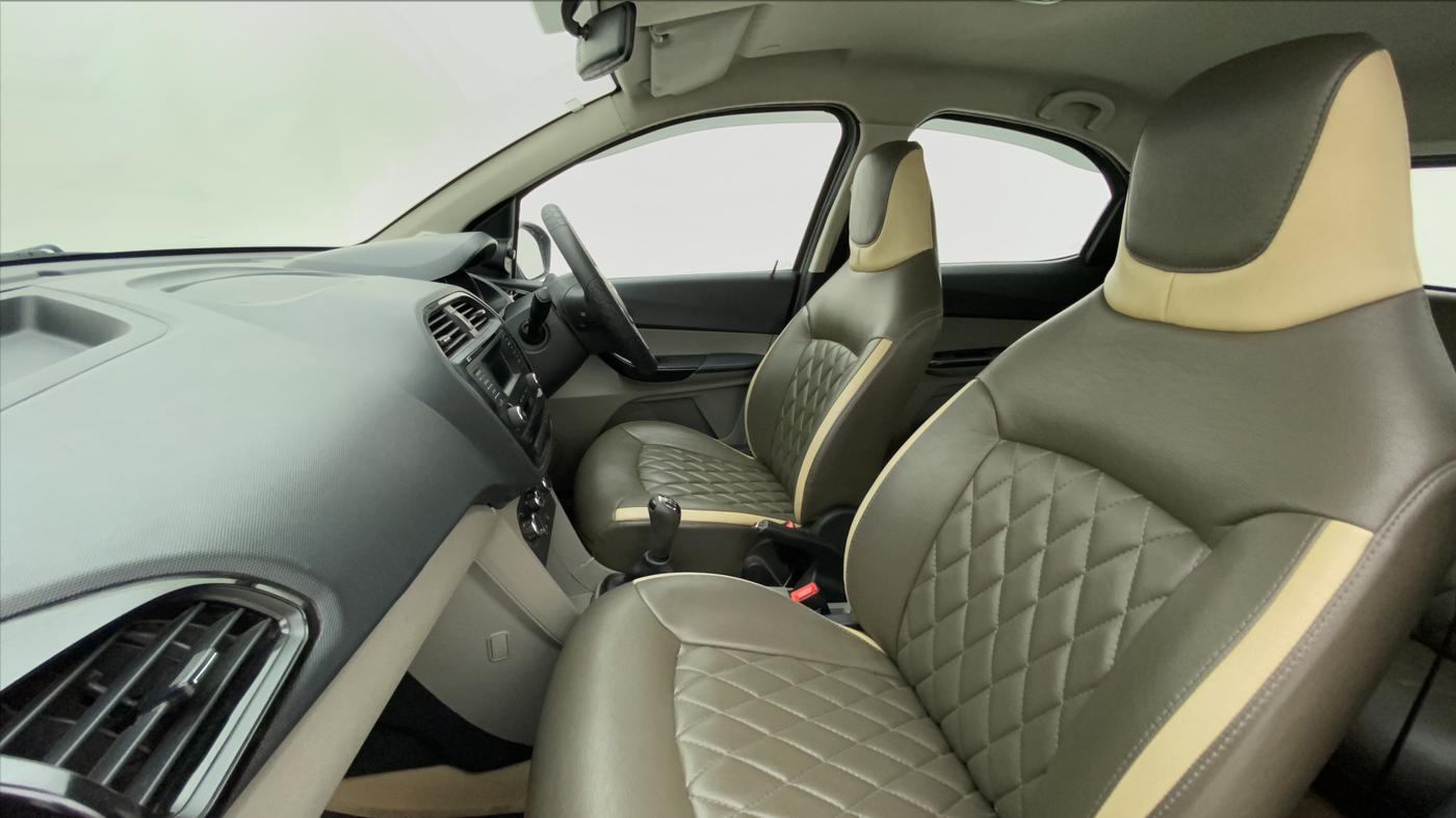 2018 Tata Tiago XT DIESEL, Diesel, Manual, 56,314 km, Right Side Front Door Cabin