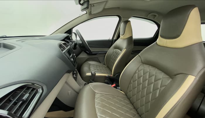 2018 Tata Tiago XT DIESEL, Diesel, Manual, 56,314 km, Right Side Front Door Cabin