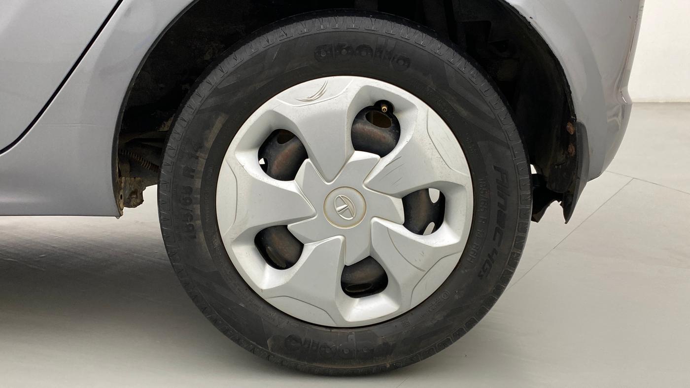 2018 Tata Tiago XT DIESEL, Diesel, Manual, 56,314 km, Left Rear Wheel