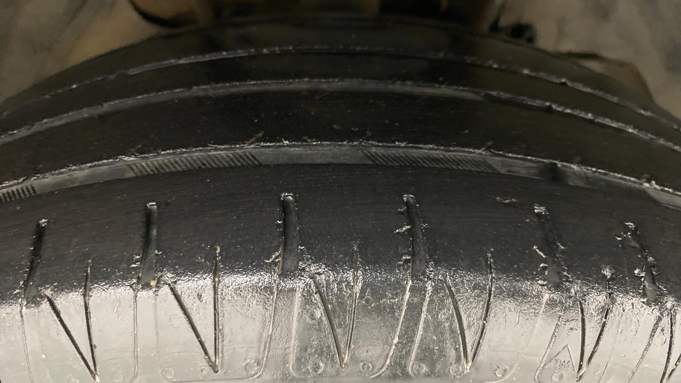 2018 Tata Tiago XT DIESEL, Diesel, Manual, 56,314 km, Right Front Tyre Tread