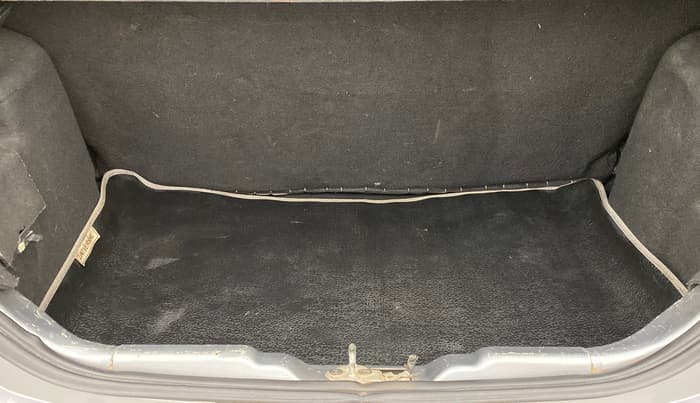 2018 Tata Tiago XT DIESEL, Diesel, Manual, 56,314 km, Boot Inside