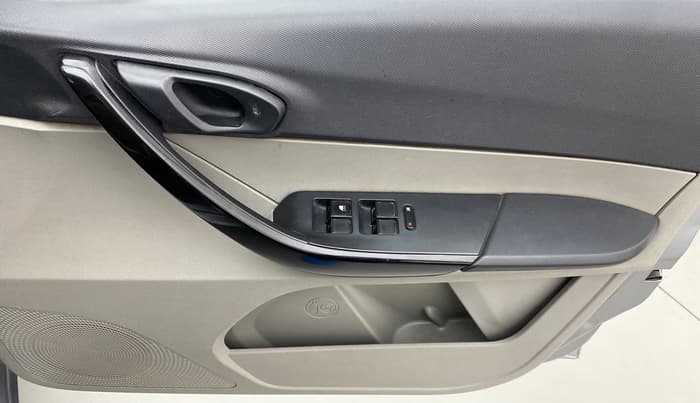 2018 Tata Tiago XT DIESEL, Diesel, Manual, 56,314 km, Driver Side Door Panels Control