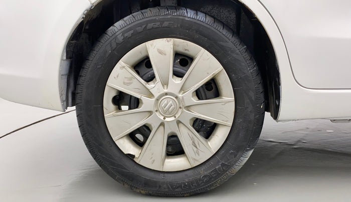 2012 Maruti Ertiga LXI, CNG, Manual, 82,416 km, Right Rear Wheel