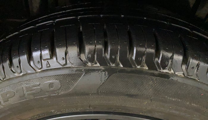 2021 Maruti XL6 ZETA MT, Petrol, Manual, 10,913 km, Right Rear Tyre Tread