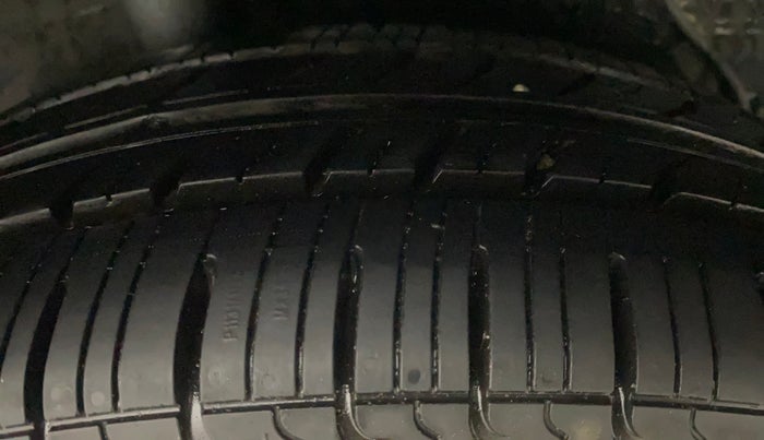 2016 Maruti Celerio ZXI AMT (O), Petrol, Automatic, 49,097 km, Right Rear Tyre Tread