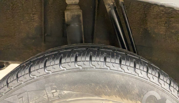 2018 Renault Kwid RXT 1.0, Petrol, Manual, 31,020 km, Right Rear Tyre Tread